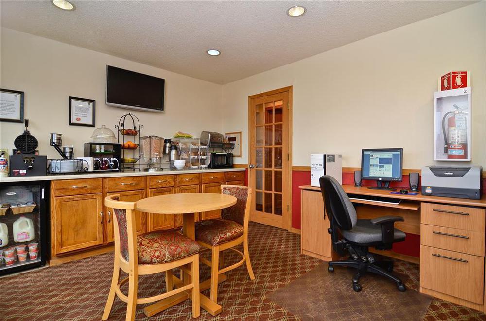 Best Western Inn Of St. Charles Saint Charles Servizi foto